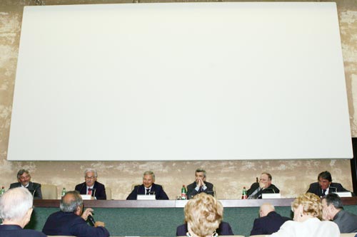 Da sinistra: Giovanni Salvi, Raffaele Bonanni, Bruno Costi, Cesare Damiano, Giuliano Cazzola, Innocenzo Cipolletta